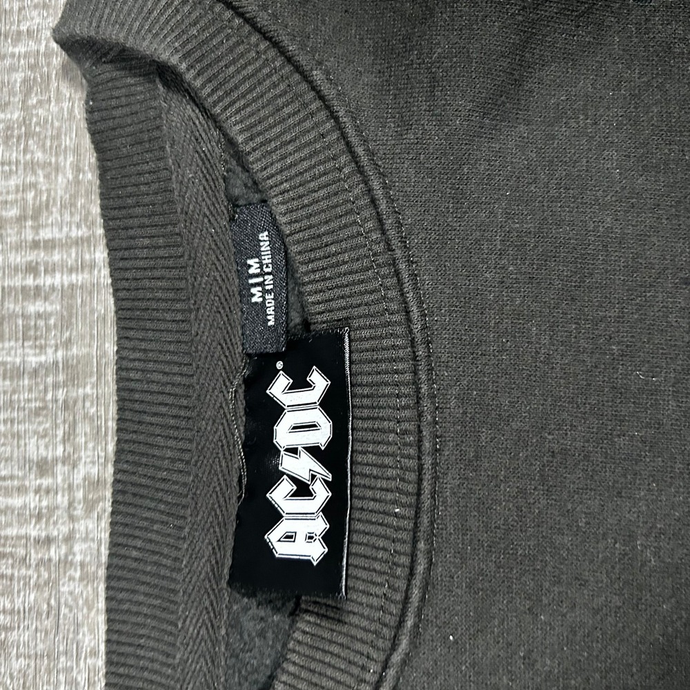 ACDC Highway to Hell Graphic Sweatshirt Mens Medium Black Rock Band Crewneck - Picture 2 of 5